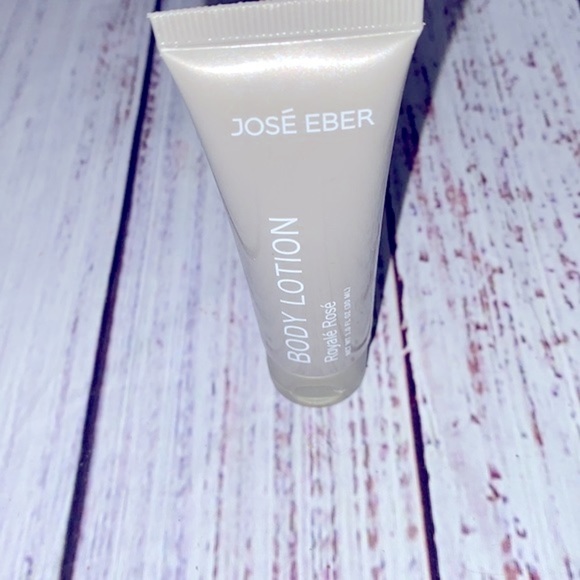 Jose Eber body lotion 1 ounce - Picture 3 of 4